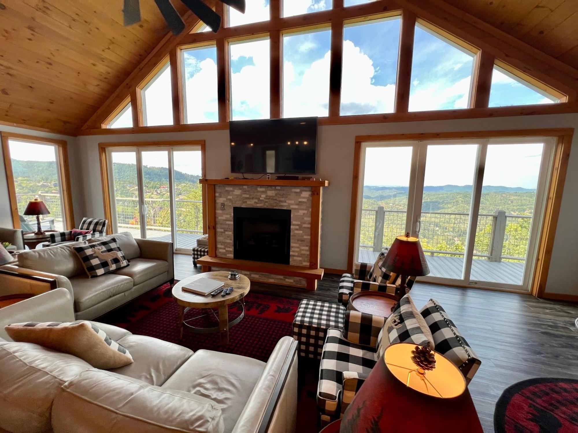 Close Enough To Perfect Luxurious 4 Bedroom Cabin With Game Room & Stunning Views Gatlinburg Exterior photo